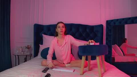 Snapshot of veronicavance chatting on 02-27-26, 06:41 Veronica online show from 02-27-26, 06:41