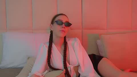 Snapshot of veronicavance chatting on 03-16-26, 06:28 Veronica online show from 03-16-26, 06:28