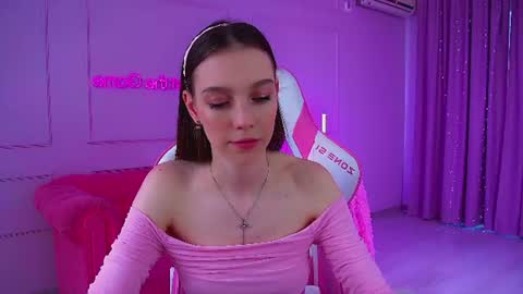 Veronica online show from 06-22-26, 07:16