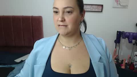 Snapshot of veroniicabbw_ chatting on 08-03-26, 10:54 veroniicabbw_ online show from 08-03-26, 10:54