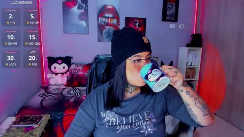 Miss Veronika online show from 10-17-25, 09:34