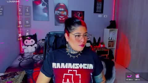 Miss Veronika online show from 10-20-25, 07:53