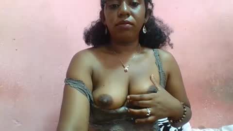 Snapshot of verronique1511 chatting on 03-12-25, 09:34 verronique1511 online show from 03-12-25, 09:34