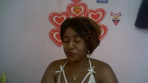 Snapshot of verronique1511 chatting on 10-20-25, 12:05 verronique1511 online show from 10-20-25, 12:05