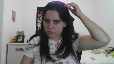 Snapshot of veruca99 chatting on 12-04-25, 12:53 veruca99 online show from 12-04-25, 12:53