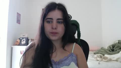 Snapshot of veruca99 chatting on 12-15-25, 12:31 veruca99 online show from 12-15-25, 12:31