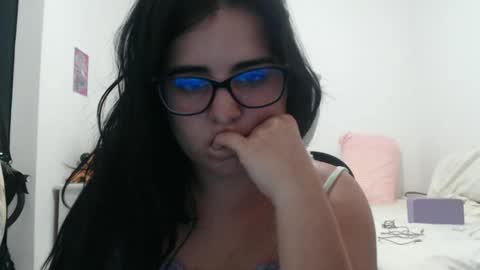 Snapshot of veruca99 chatting on 12-21-25, 11:56 veruca99 online show from 12-21-25, 11:56