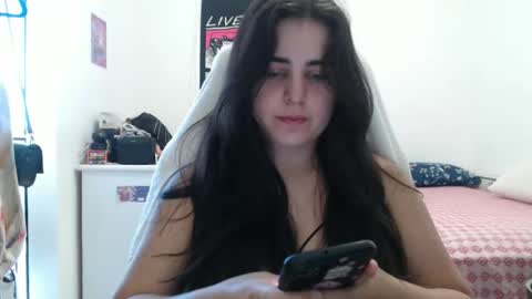 Snapshot of veruca99 chatting on 01-16-26, 01:26 veruca99 online show from 01-16-26, 01:26