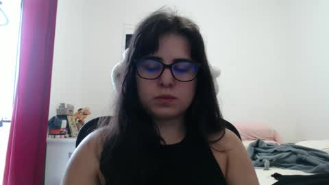 Snapshot of veruca99 chatting on 02-26-26, 12:37 veruca99 online show from 02-26-26, 12:37