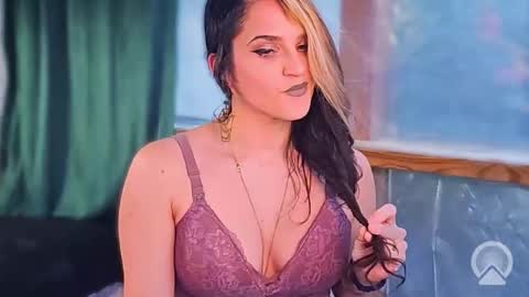 Snapshot of verucasal chatting on 01-12-26, 10:04 Mistress VeraSal online show from 01-12-26, 10:04