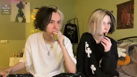 Snapshot of veryraretwins chatting on 11-13-25, 11:47 veryraretwins online show from 11-13-25, 11:47