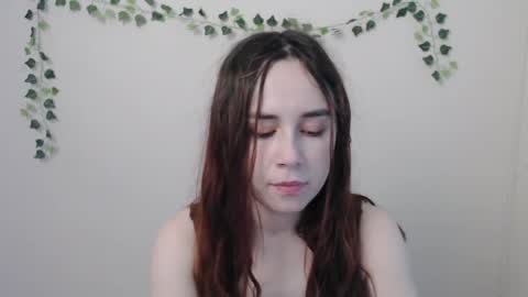 Snapshot of veryveryvery_shy chatting on 05-13-26, 05:38 veryveryvery_shy online show from 05-13-26, 05:38