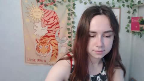 Snapshot of veryveryvery_shy chatting on 05-16-26, 05:37 veryveryvery_shy online show from 05-16-26, 05:37