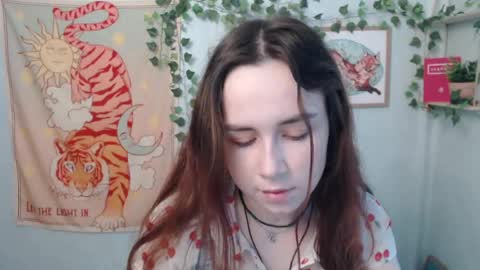 Snapshot of veryveryvery_shy chatting on 06-05-26, 05:58 veryveryvery_shy online show from 06-05-26, 05:58
