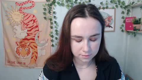 Snapshot of veryveryvery_shy chatting on 06-08-26, 05:30 veryveryvery_shy online show from 06-08-26, 05:30