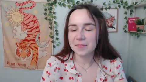 Snapshot of veryveryvery_shy chatting on 06-16-26, 05:43 veryveryvery_shy online show from 06-16-26, 05:43