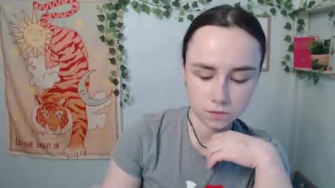 veryveryvery_shy online show from 07-02-26, 05:35