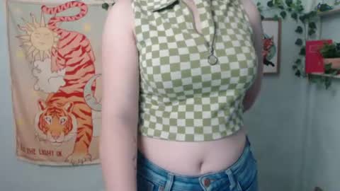 veryveryvery_shy online show from 07-28-26, 05:58