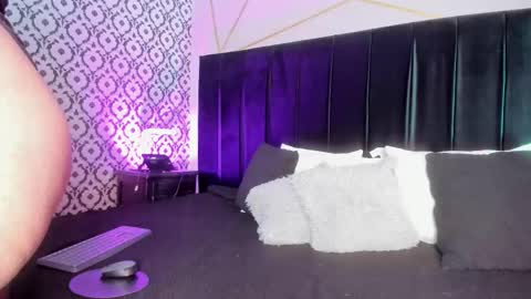 Sthefanny online show from 10-08-25, 11:41