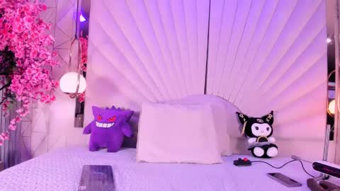 Vesper Velvet  online show from 05-19-26, 05:14