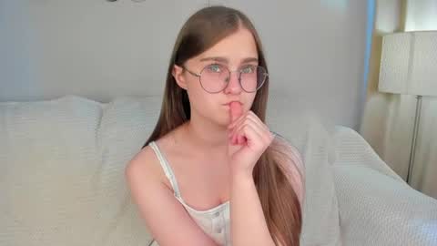 Emma  Sofa online show from 07-29-26, 11:08
