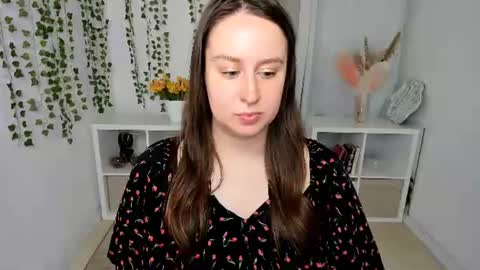 Snapshot of via_lattea_ chatting on 06-28-26, 12:55 Camilla online show from 06-28-26, 12:55