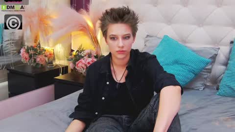 Snapshot of via_mayer chatting on 01-31-25, 03:41 Via online show from 01-31-25, 03:41