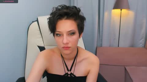 Snapshot of via_mayer chatting on 09-08-25, 09:58 Via online show from 09-08-25, 09:58