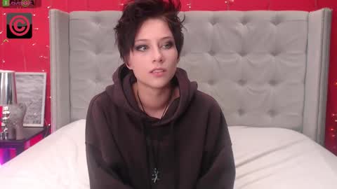 Snapshot of via_mayer chatting on 09-12-25, 08:53 Via online show from 09-12-25, 08:53