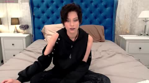 Snapshot of via_mayer chatting on 11-07-25, 10:04 Via online show from 11-07-25, 10:04