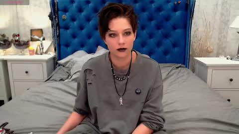 Snapshot of via_mayer chatting on 01-16-26, 05:44 Via online show from 01-16-26, 05:44