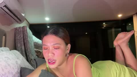 via_olala online show from 12-21-25, 04:19