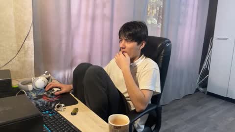 vialeras online show from 11-24-25, 08:14