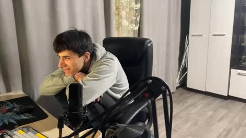 Snapshot of vialeras chatting on 01-19-26, 12:31 vialeras online show from 01-19-26, 12:31