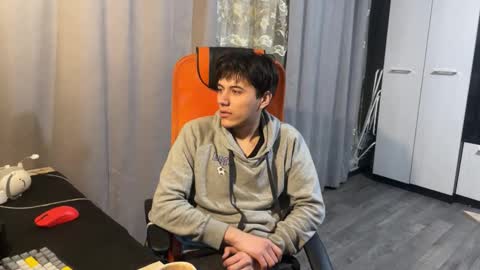 Snapshot of vialeras chatting on 02-07-26, 04:54 vialeras online show from 02-07-26, 04:54