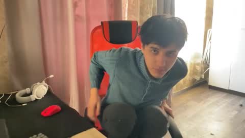 Snapshot of vialeras chatting on 02-15-26, 03:47 vialeras online show from 02-15-26, 03:47