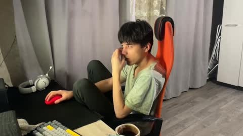 Snapshot of vialeras chatting on 02-17-26, 03:03 vialeras online show from 02-17-26, 03:03