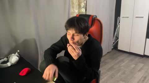 Snapshot of vialeras chatting on 02-25-26, 05:44 vialeras online show from 02-25-26, 05:44