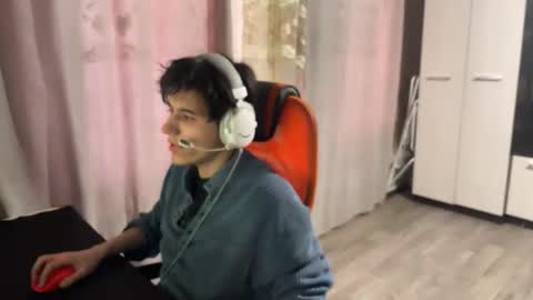 Snapshot of vialeras chatting on 03-06-26, 02:41 vialeras online show from 03-06-26, 02:41