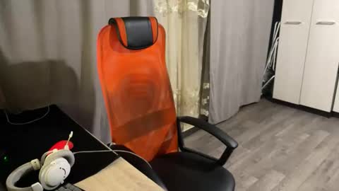 Snapshot of vialeras chatting on 03-10-26, 11:43 vialeras online show from 03-10-26, 11:43