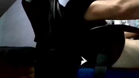 Snapshot of vibetrekker chatting on 11-08-25, 08:18 vibetrekker online show from 11-08-25, 08:18