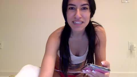 Snapshot of vibingwithchloe chatting on 12-12-24, 07:08 chloe online show from 12-12-24, 07:08