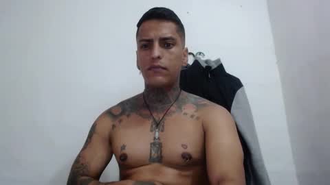 Snapshot of vicctorzc chatting on 11-28-25, 07:27 Victor cardenas online show from 11-28-25, 07:27