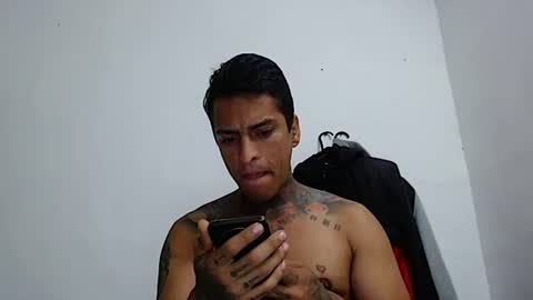 Snapshot of vicctorzc chatting on 01-11-26, 06:24 Victor cardenas online show from 01-11-26, 06:24