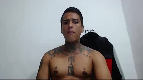 Snapshot of vicctorzc chatting on 01-12-26, 07:08 Victor cardenas online show from 01-12-26, 07:08