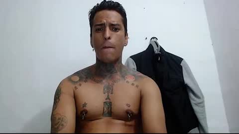 Snapshot of vicctorzc chatting on 01-17-26, 10:35 Victor cardenas online show from 01-17-26, 10:35