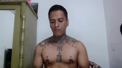 Snapshot of vicctorzc chatting on 04-30-26, 06:25 Victor cardenas online show from 04-30-26, 06:25
