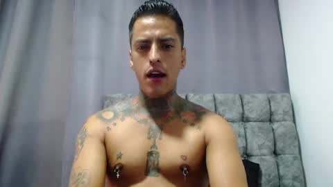 Snapshot of vicctorzc chatting on 07-06-26, 10:45 Victor cardenas online show from 07-06-26, 10:45