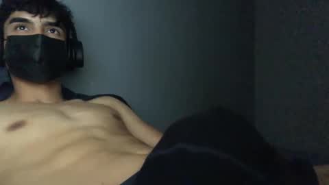 Snapshot of vicente24milf chatting on 10-30-25, 05:24 vicente online show from 10-30-25, 05:24