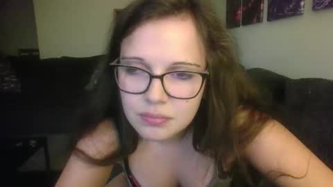 Snapshot of vichyde95 chatting on 10-20-25, 10:54 vichyde95 online show from 10-20-25, 10:54